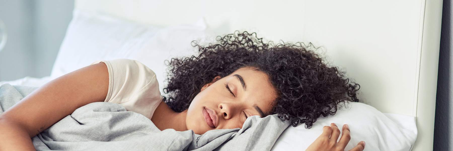 Young girl sleeping and resting to reduce endo symptoms